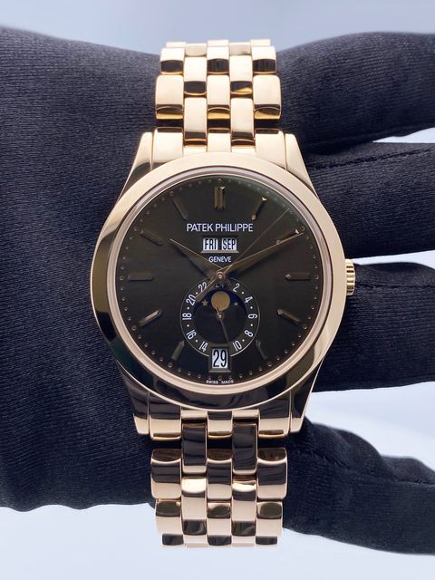 Patek Philippe Annual Calendar 5396/1R-001 Image 2